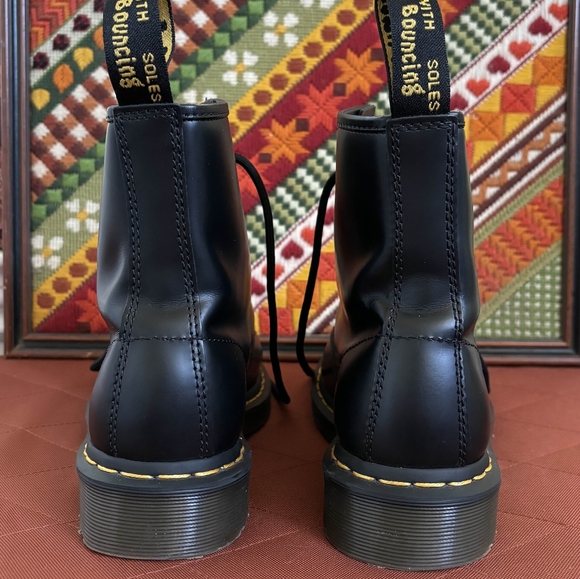 Dr. Martens 1460 smooth leather boot - Picture 2 of 8